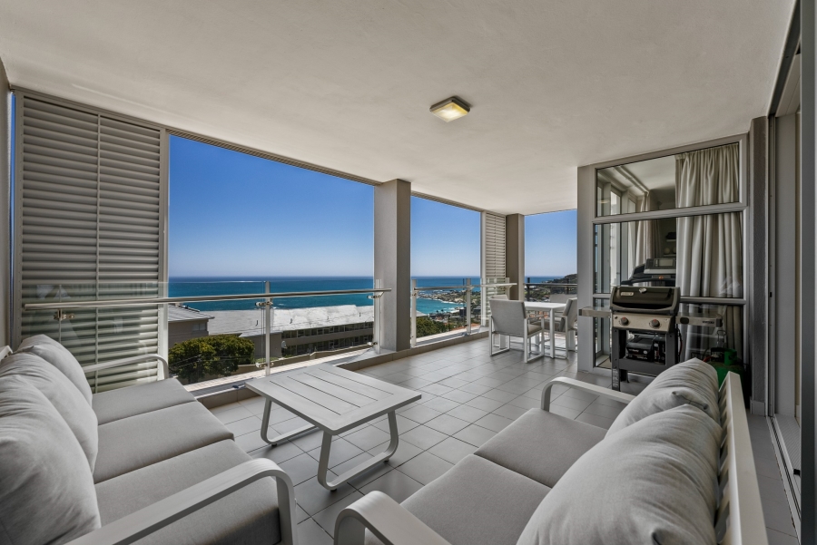 2 Bedroom Property for Sale in Camps Bay Western Cape